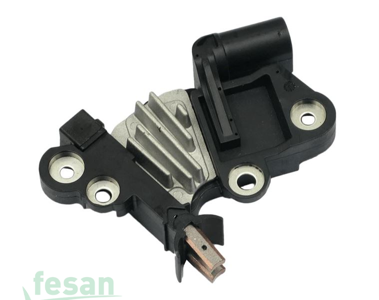 BOSCH 1986AE0045 12V KONJEKTÖR KÖMÜRLÜ BMW