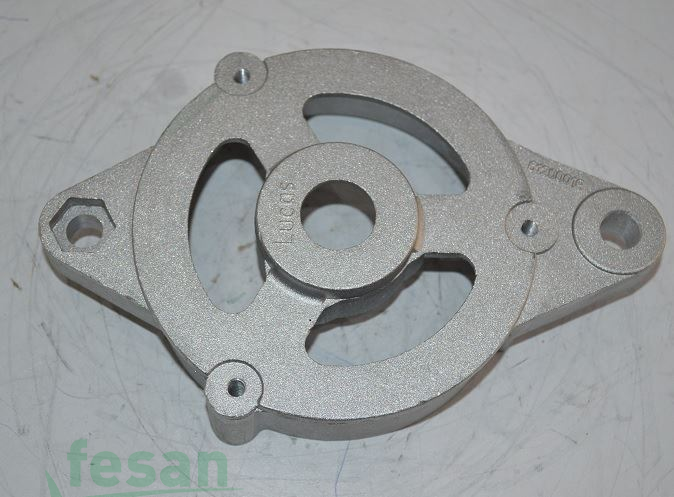 LUCAS UNT 104 ŞARJ ÖN KAPAK CHYRSLER A600/700